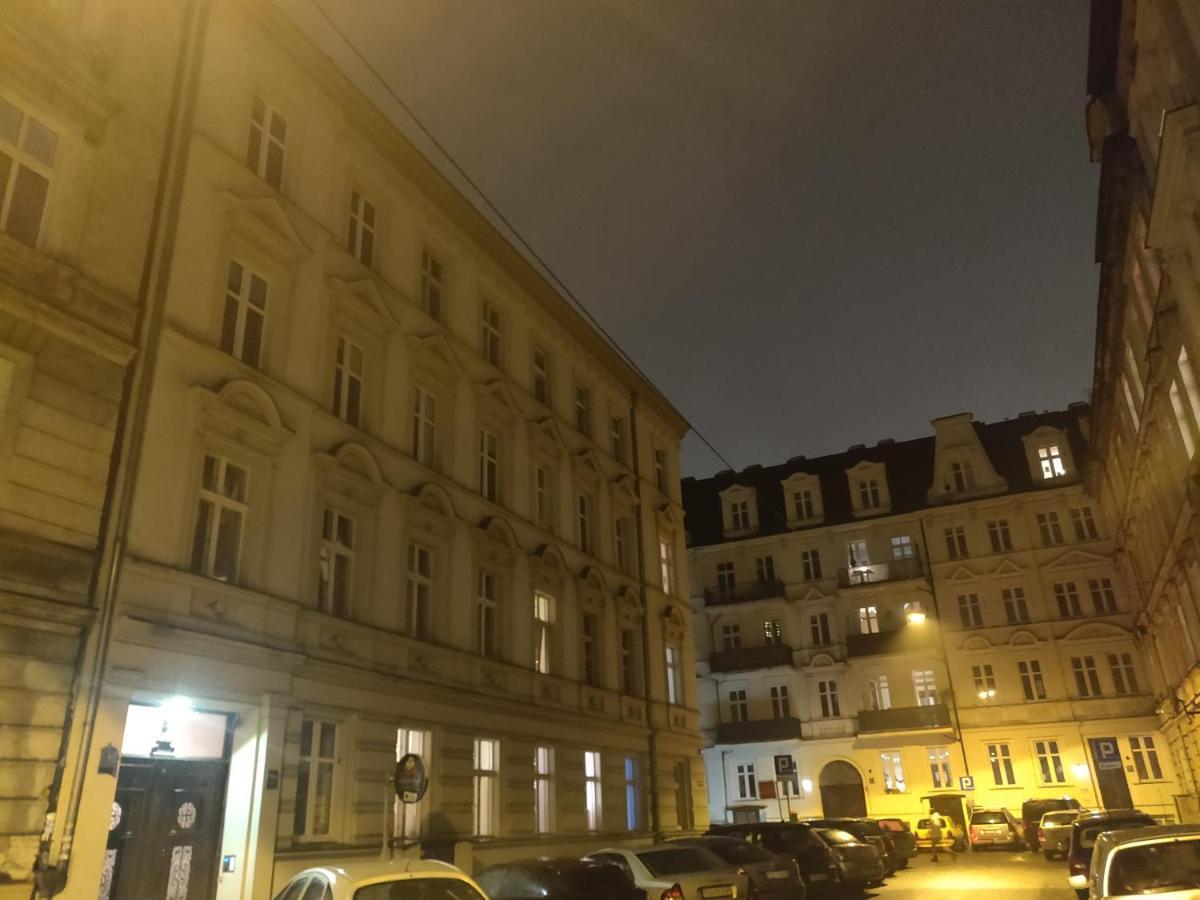 Apartament Copernicus Appartement Poznań Buitenkant foto